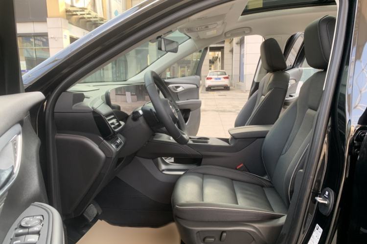 Used Buick Envision 2024 Encore Plus 28T AWD Luxury Edition Interior 7