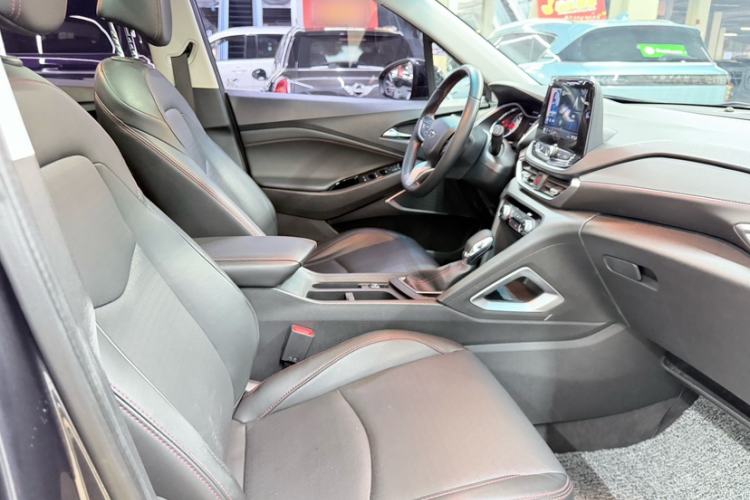 Used Chevrolet Orlando 2020 Light Hybrid Redline 530T Automatic Enjoyment Edition (5+2 Models)
