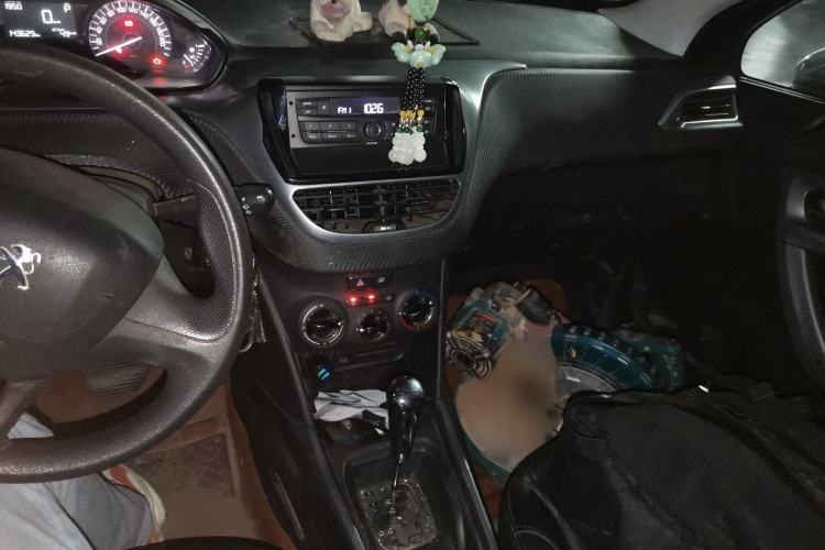 Used Peugeot 2008 2015 1.6L Automatic Playcool Edition