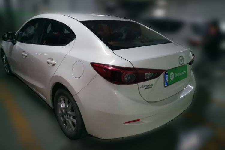 Used Mazda 3 Axela 2017 Sedan 1.5L Automatic Luxury Model China VI Standard
