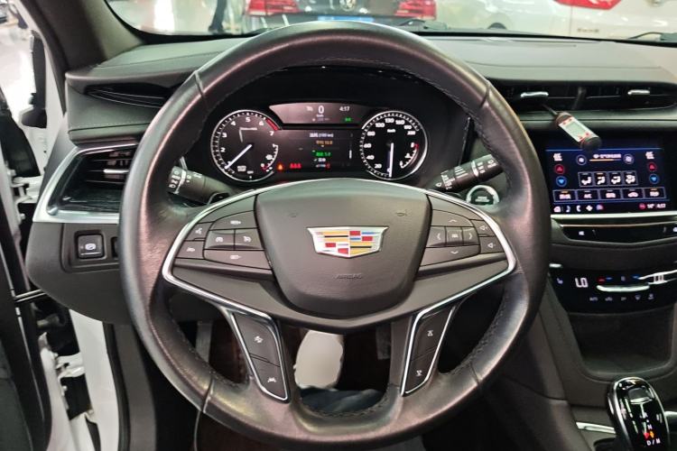 Used Cadillac XT5 2022 2.0T Two-Wheel Drive Luxury Version