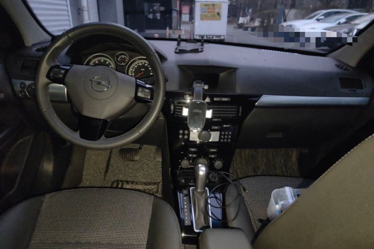 Used Opel Astra 2010 1.8 A+ Standard Edition