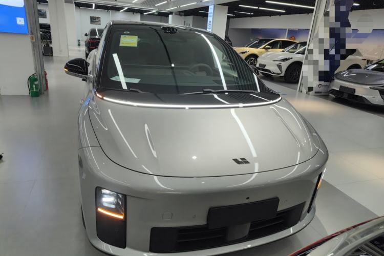 Used Li Auto Li Auto i6 2025 Model Four-Wheel-Drive Standard Type