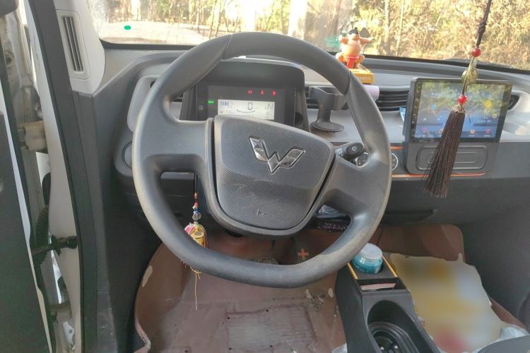 Used Wuling Hongguang MINIEV 2020 Lite Version Lithium Iron Phosphate Steering Wheel
