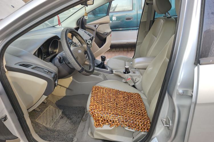 Used Ford Focus 2012 Sedan 1.6L Manual Comfort Model