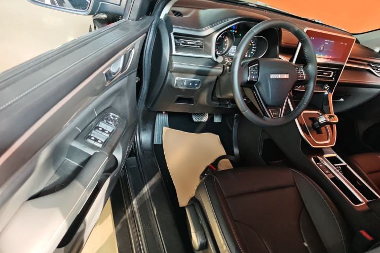 Used Haval M6 2023 PLUS 1.5T DCT Luxury Smart Connectivity Model