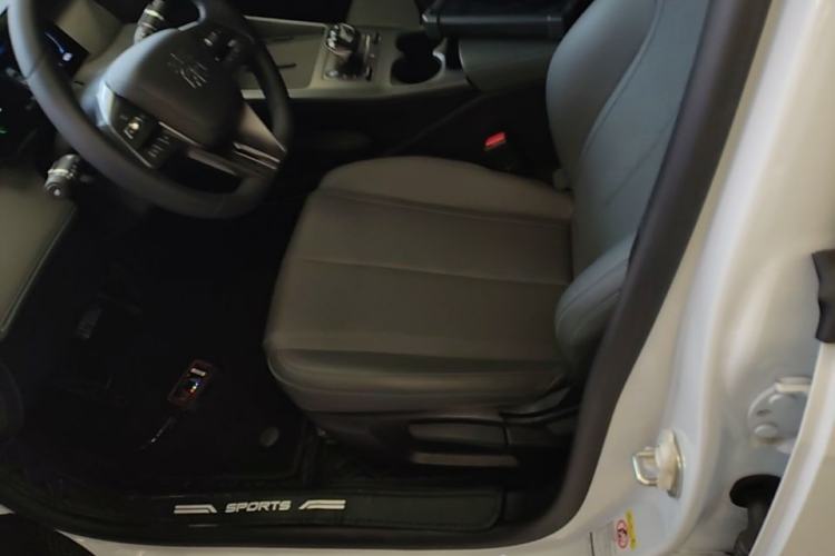Used BYD Qin PLUS 2025 DM-i Smart Drive 55KM Leading Model
