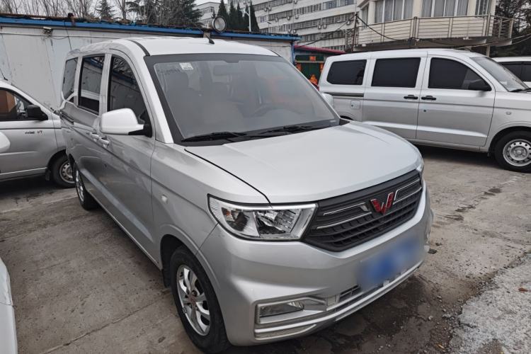 Used Wuling Hongguang V 2022 1.5L Enjoy Edition Electric-Powered LAR
