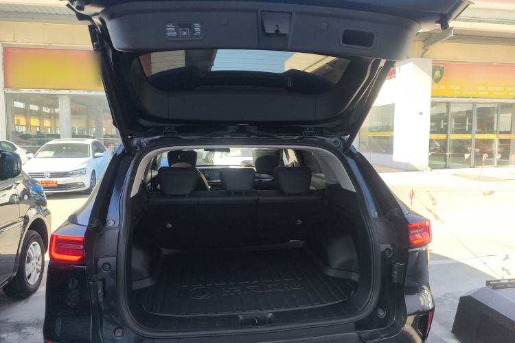 Used Dongfeng Aeolus Huge 2022 Mach Dual-Motor 1.5T MHD Dare-to-Dream Edition
