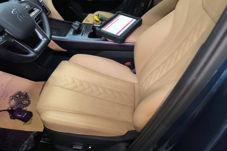 Used BYD Song L DM-i 2024 160 km Excellence Version Left Front Seat