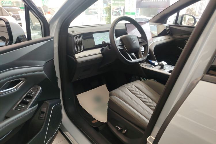 Used BYD Song L DM-i 2025 Intelligent Driving Version 160 km Beyond-Range Type
