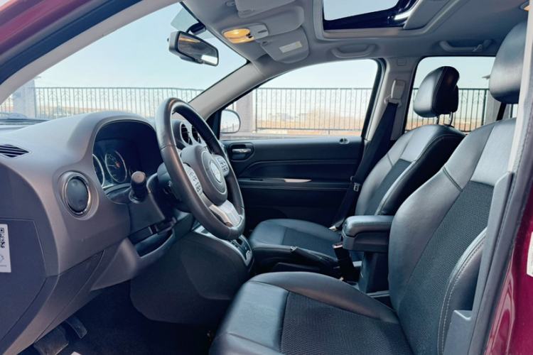 Used Jeep Compass 2014 Revised Version 2.4L Four-Wheel Drive Comfort Edition
