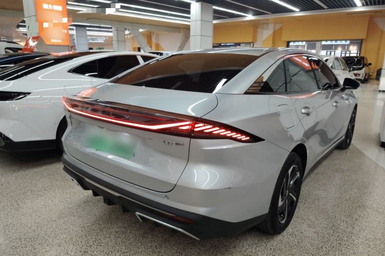 Used Geely Galaxy L6 2025 EM-i 140km Starship Edition
