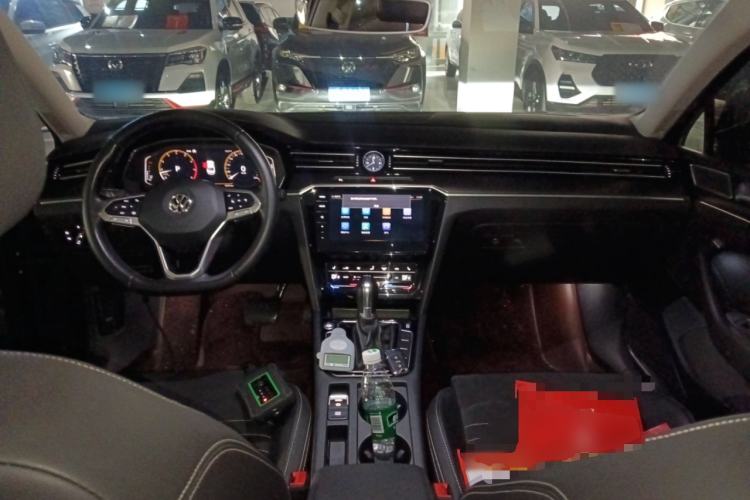 Used Volkswagen Magotan 2020 330TSI DSG Luxury Edition Center Console