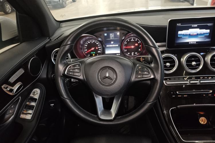 Used Mercedes-Benz GLC 2018 GLC 260 4MATIC Luxury Model