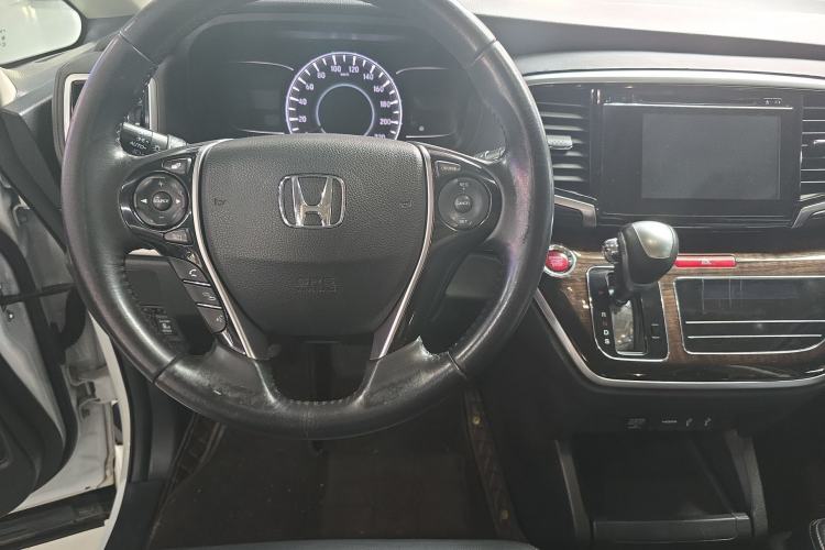 Used Honda Odyssey 2015 Updated Version 2.4L Smart Edition Steering Wheel