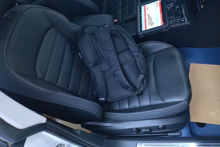 Used Volkswagen FAW-Volkswagen CC 2024 Estate Car 380TSI Hunter's Heart Edition Right Front Seat