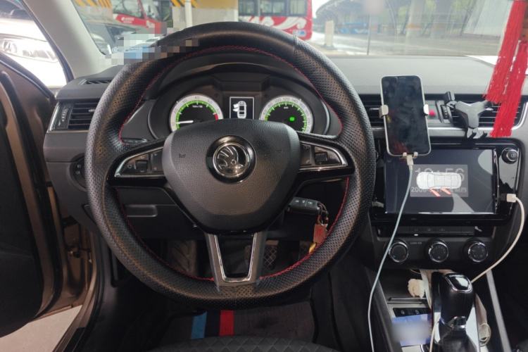 Used Skoda Octavia 2019 1.5L Automatic Luxury Edition Steering Wheel