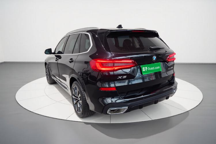 Used BMW X5 2022 xDrive 30Li Luxury M Sport Package