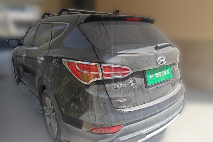 Used Hyundai Santa Fe 2013 2.0T Automatic All-Wheel Drive Top Trim