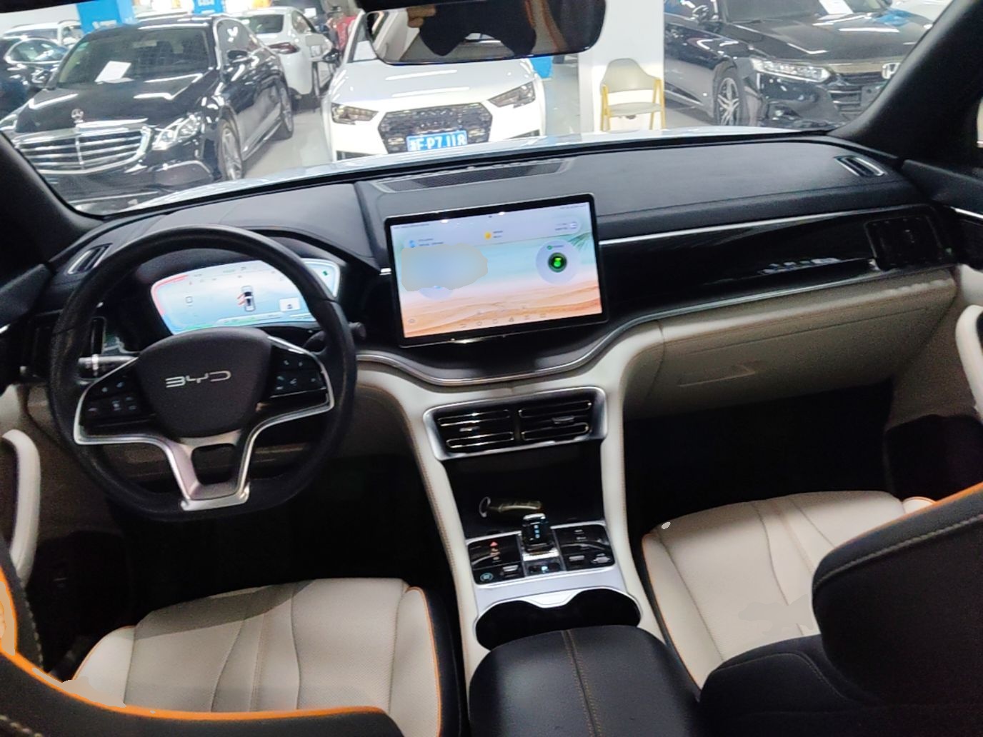 BYD Song PLUS New Energy 2024 Honor Edition EV 520km Flagship Model — снимка 12