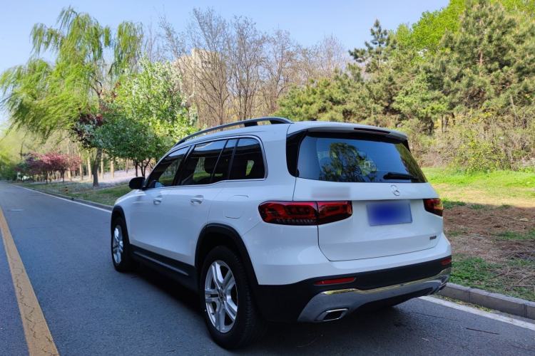 Used Mercedes-Benz GLB 2023 Refreshed GLB 200 Dynamic Edition Exterior 4