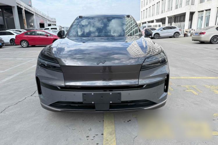 Used ONVO Luxeed L90 2025 Model—Max Six-Seater Version
