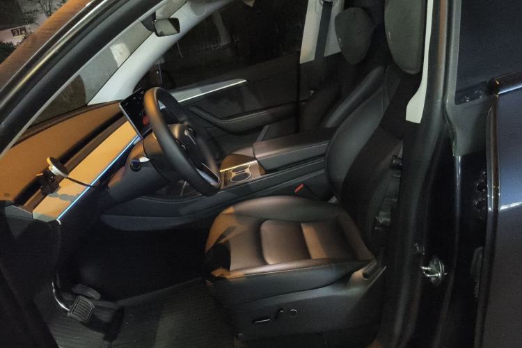 Used Tesla Model Y 2024 Long-Range All-Wheel-Drive Version