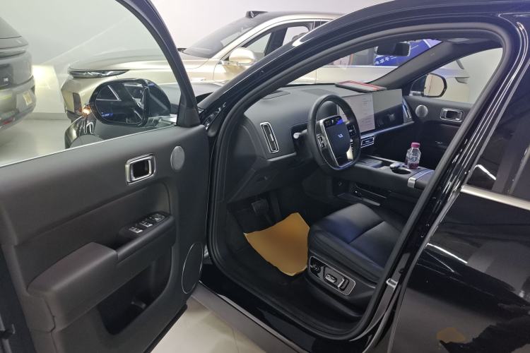 Used Li Auto L7 2024 Ultra Model
