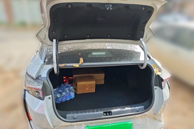 Used Dongfeng Aeolus Yixuan 2023 Mach Edition 1.5T Automatic Pursuit Rider Version
