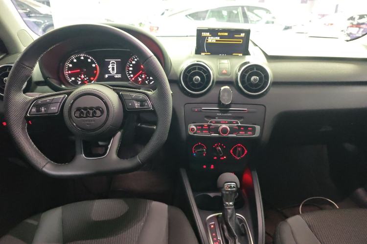 Used Audi A1 2016 30 TFSI Sportback Design Fashion Edition
