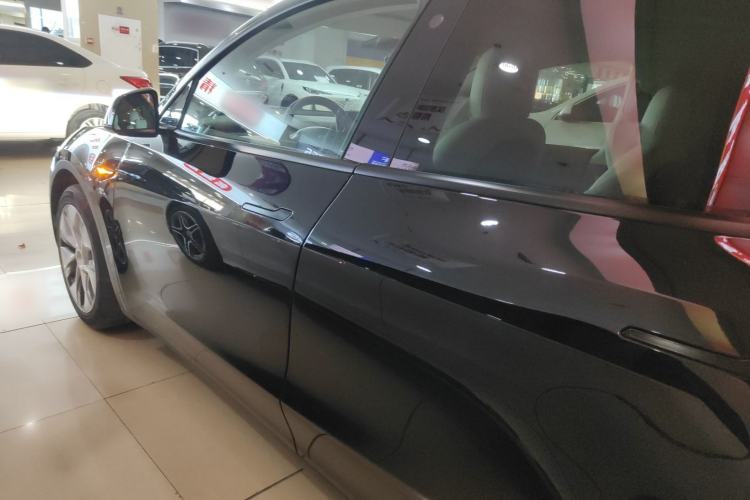 Used Tesla Model Y 2021 Standard Range Rear-Wheel Drive Version