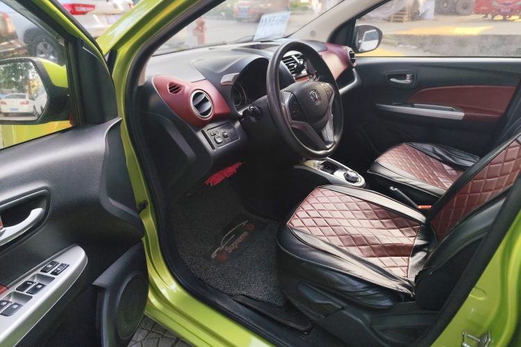 Used Changan Benni 2015 1.4L IMT Luxury Model China IV
