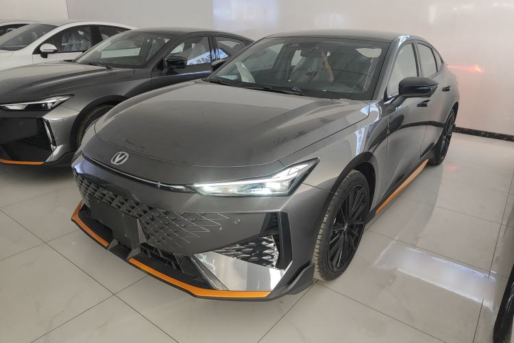 Used Changan UNI-V 2024 1.5T Prestige Sport Edition