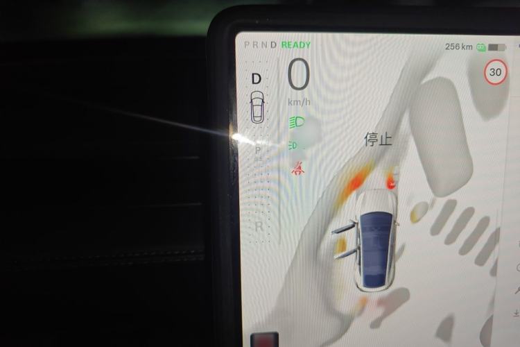 Used Tesla Model Y 2025 Rear-Wheel-Drive Version