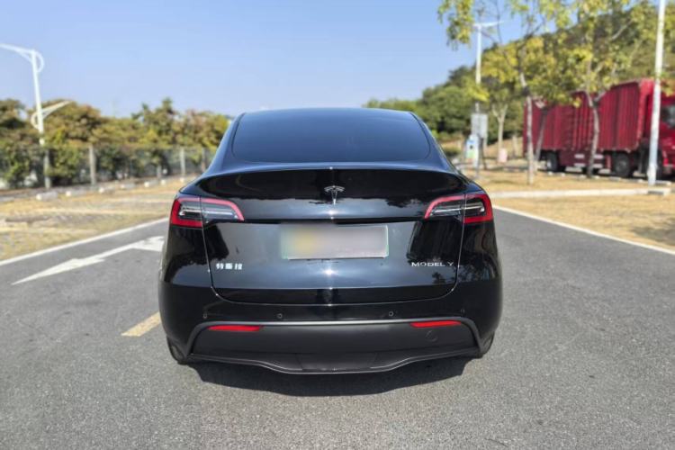 Used Tesla Model Y 2022 Rear-Wheel-Drive Version