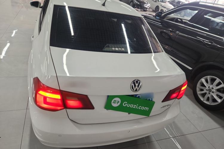 Used Volkswagen Jetta 2015 1.6L Manual Comfort Model Rear