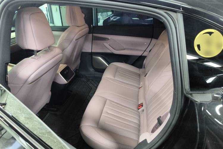 Used ONVO L60 2024 60 kWh Rear-Drive Version