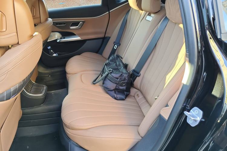 Used Mercedes-Benz E-Class New Energy 2024 E 350 e L Plug-in Hybrid Sedan