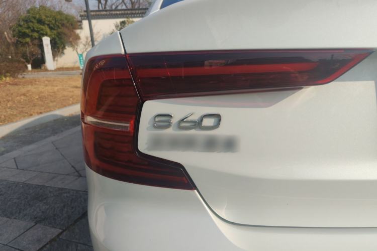 Used Volvo S60 2025 B4 Zhiyuan Luxury Edition