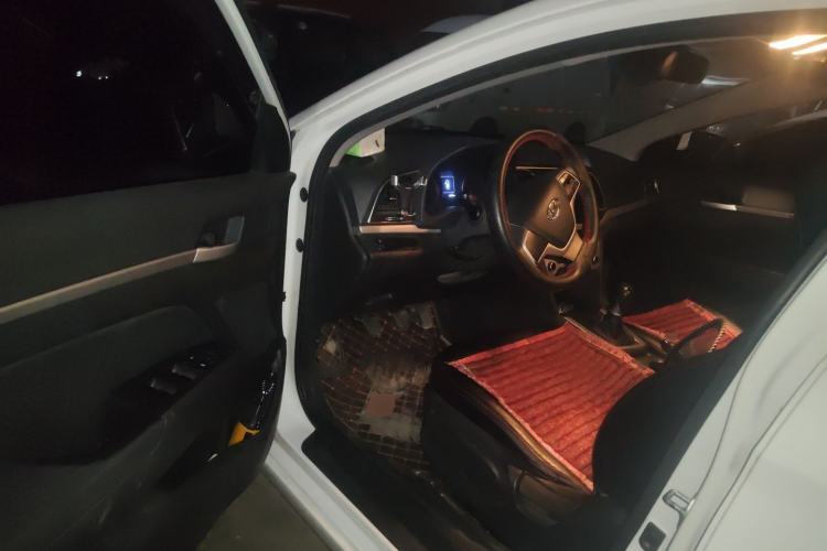 Used Hyundai Elantra (6th Generation / Lingdong) 2016 1.6L Manual ZhiXuan·Youth Edition
