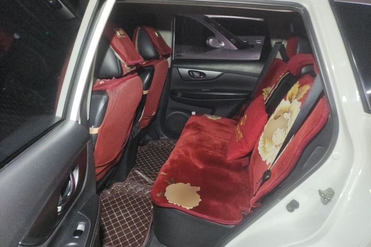 Used Nissan X-Trail 2014 2.0L CVT Comfort Edition 2WD Left Rear Seat