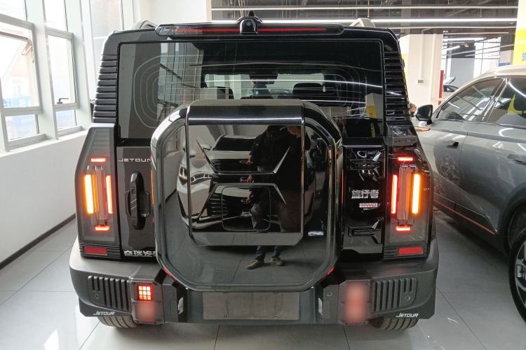 Used JETOUR Traveler 2023 2.0T All-Wheel-Drive CrossPRO
