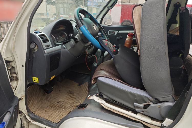 Used Golden Dragon Hiace 2021 1.8L Gasoline Version Long Wheelbase Low Roof – LJ4A18Q6 Driver Seat