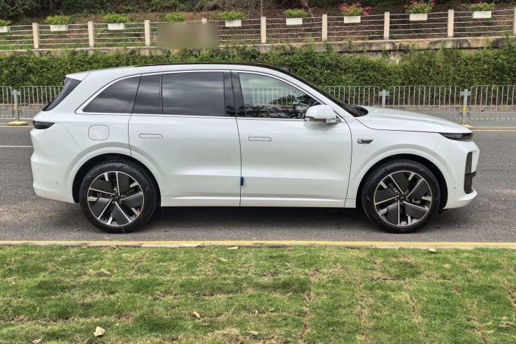 Used Li Auto L6 2025 Pro Smart Refresh Edition Exterior 4