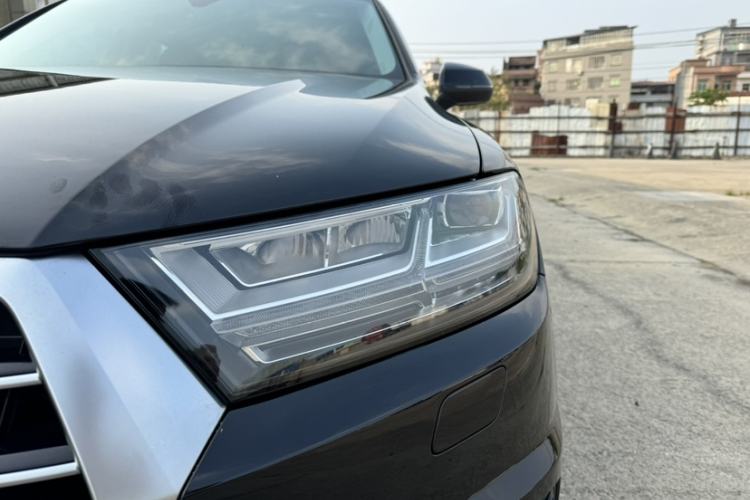 Used Audi Q7 2019 45 TFSI Comfort Model