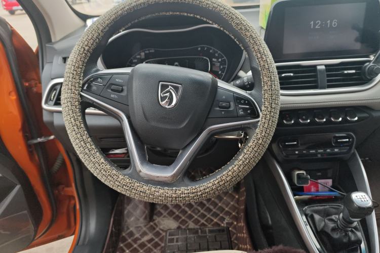 Used Baojun 510 2017 1.5L Manual Fashion Model

