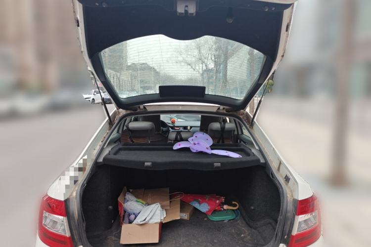 Used Skoda Octavia 2015 1.6L Manual Yijie Edition
