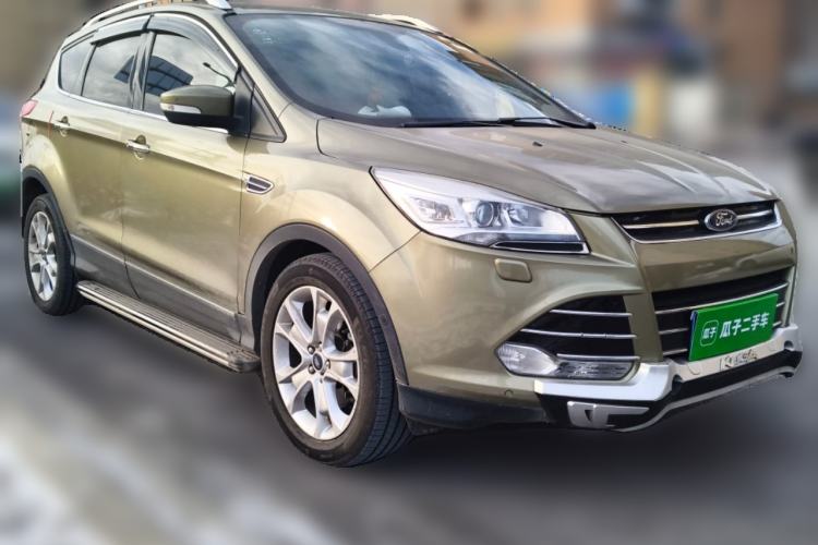 Used Ford Kuga 2015 2.0L GTDi Four-Wheel-Drive Sport Model
