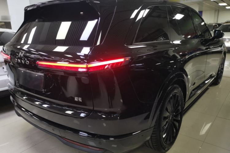 Used ONVO Luxeed L90 2025 Model—Ultra Six-Seater Version
